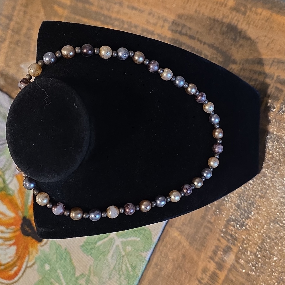 Elegant Multicolor Pearl Necklace